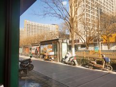-内蒙焖面大盆骨餐馆(山大路店)