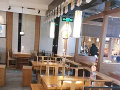 -呷哺呷哺(凯旋广场店)