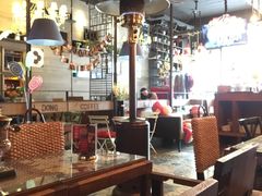 大堂-动动咖啡清真西餐厅