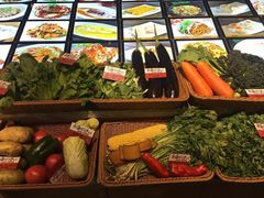 -宝燕海货工场(长江国际店)