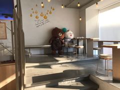 -顶东面包花园·生日蛋糕(世博店)