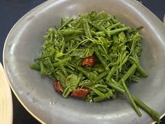 -伊带伊路新疆美食府(呼家楼店)
