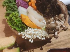 时蔬拼盘-湊湊火锅·茶憩(杭州湖滨银泰in77店)