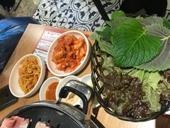 -江南猪肉商会无限续吃(弘大店)