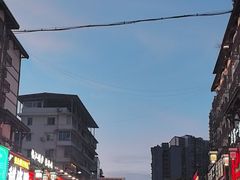-张公桥美食街