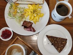 美式早餐-雕刻时光咖啡馆(交大店)