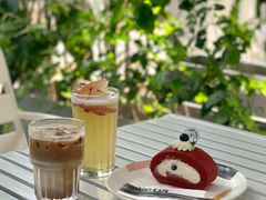 红丝绒蛋糕-ADO KAFE(大学城店)