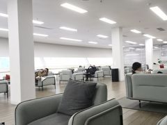 -深圳锦龙奥迪4S店(前海店)