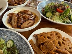 -老鼎万春卤菜(五代传承创始老店)