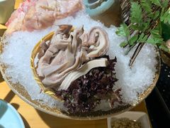 -洪氏嗨捞·广东猪肚鸡·椰子鸡火锅(西咸万象城店)