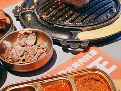 -轻烧烤肉(光谷步行街店)
