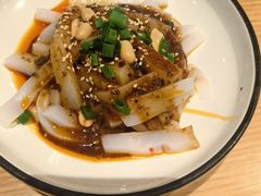 -渝信川菜 · 川味家常菜(财富购物中心店)
