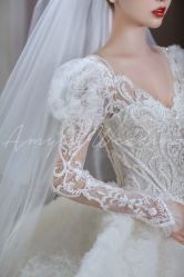 -艾米丽婚纱礼服