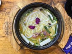 金汤土鸡米线-桥香园过桥米线(国贸店)