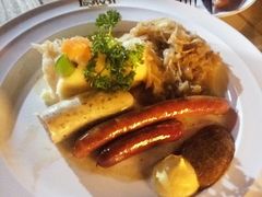 -LENBACH兰巴赫西餐啤酒坊(大连东港店)