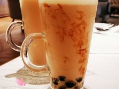 尊赏丝滑奶茶（热）-必胜客(WOW中心城店)