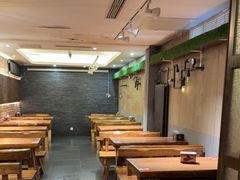 -万记麻辣烫国展总店