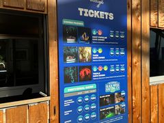 -怀托摩萤火虫洞