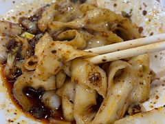 牛肉脆臊刀削面-华兴街自力面店