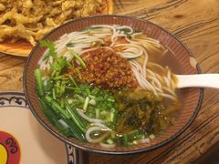 纯正云南小锅米线-遇见阿家村云南菜(魏公村店)