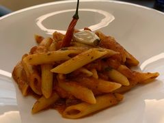 -卡佩罗意大利餐厅及酒吧Al Cappello Trattoria