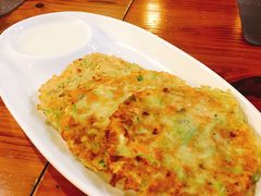 西葫芦饼配酸奶-TUK土耳其餐厅·下午茶(卢湾店)