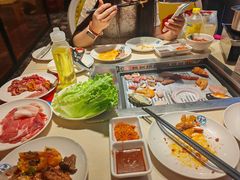 -爱客得牛排海鲜烤肉·火锅自助(春熙路黑金好店)