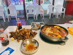 -运气牛自助酱大骨火锅(南京东路店)