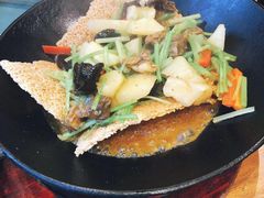 一个锅巴和时蔬-薇酌饮·陕西菜(南门外店)