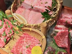 -山川小町·极番烧肉(新地假日广场店)