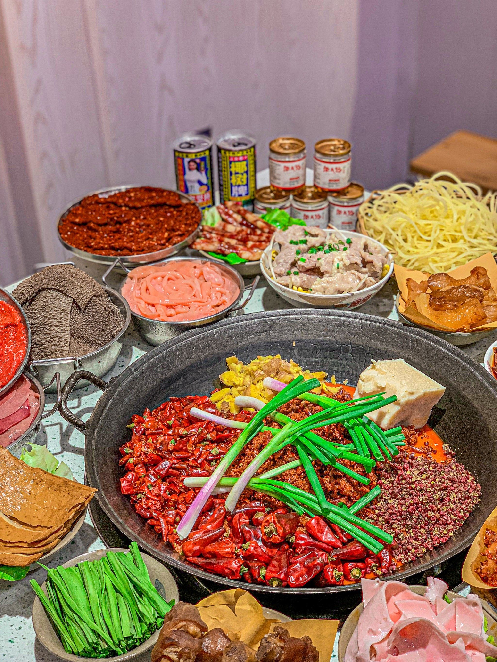 现炒火锅底料的火锅!好绝