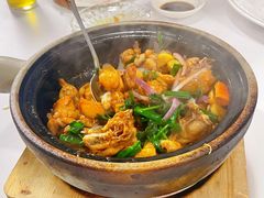 沙姜啫走地鸡煲-明本湛江鸡•海鲜小厨(陈家祠店)