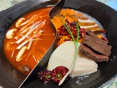 -肖婷姐大铁锅重庆火锅(南湖店)