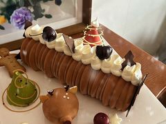 -VERIE BAKEHOUSE