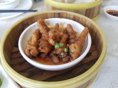 紫金酱蒸凤爪-旋转餐厅