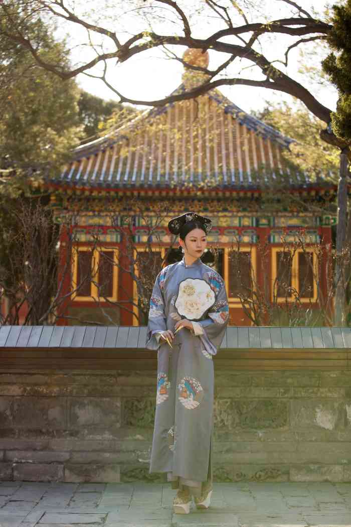 锦瑟古装旅拍摄影-"今天去拍的 po出来的图都是化妆的蓉蓉小.