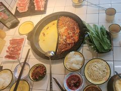 -巴卤社老火锅(四平店)