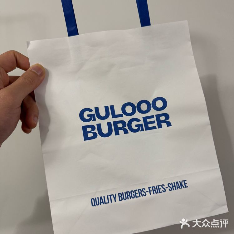 GULOOO｜跟着蓝胖子吃汉堡🍔