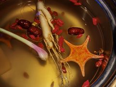 -千岛蚝高压锅生蚝·人参火锅(白云万达店)