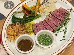 -Mark&Mars Restaurant