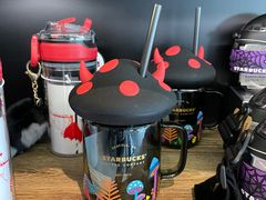 -星巴克(七宝领展广场1F店)