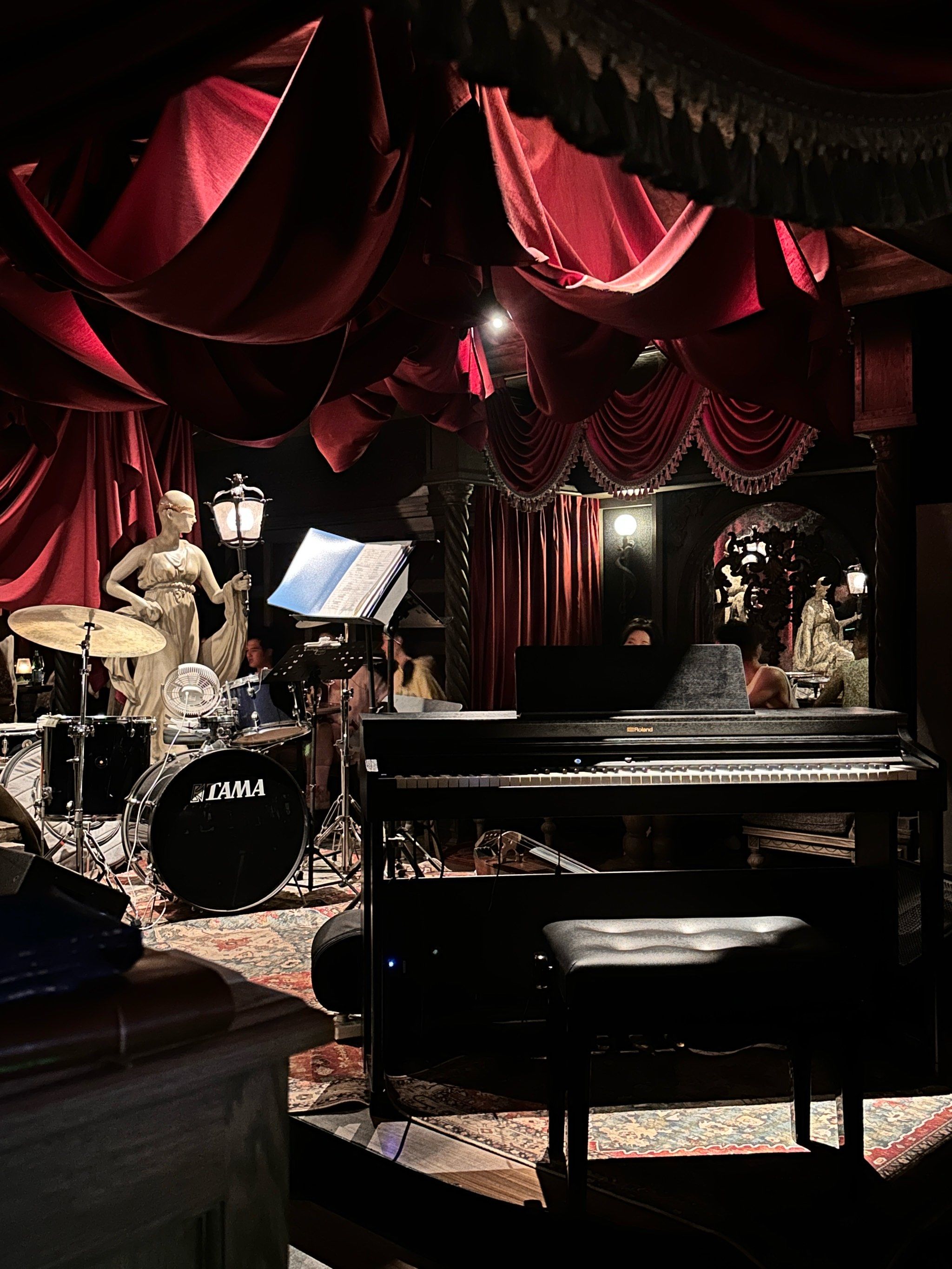 重庆!中世纪剧院风格爵士🎻🎵清吧🥂