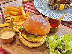 -自然食集西餐厅(泰晤士小镇店)