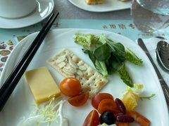 -亚洲国际大酒店·云顶阁旋转自助餐厅