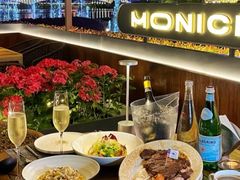 -MONICH牛排融合餐厅(和义大道购物中心店)