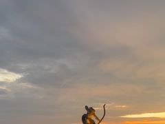 -巴陵广场