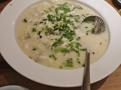 -严记小天府酸菜鱼(西四路店)