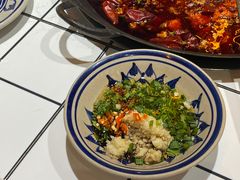 -旧街市鲜货老火锅(大光路店)