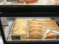 -胖东来生活广场(健康路店)