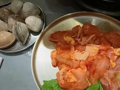 -围炉肉舍•炭烤活鳗•丹东海鲜烤肉(步行街店)